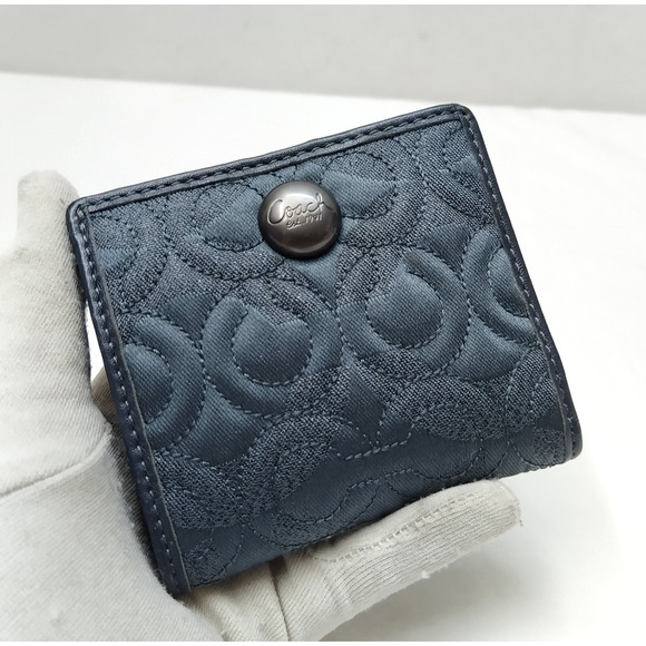 Coach Grayish Blue Canvas Quilted Credit Card ID Window Bifold Wallet - Picture 1 of 14